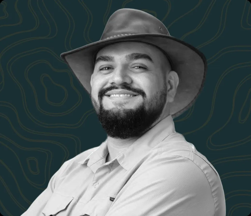 Portrait of Álvaro Cubero, expedition leader and wildlife photographer